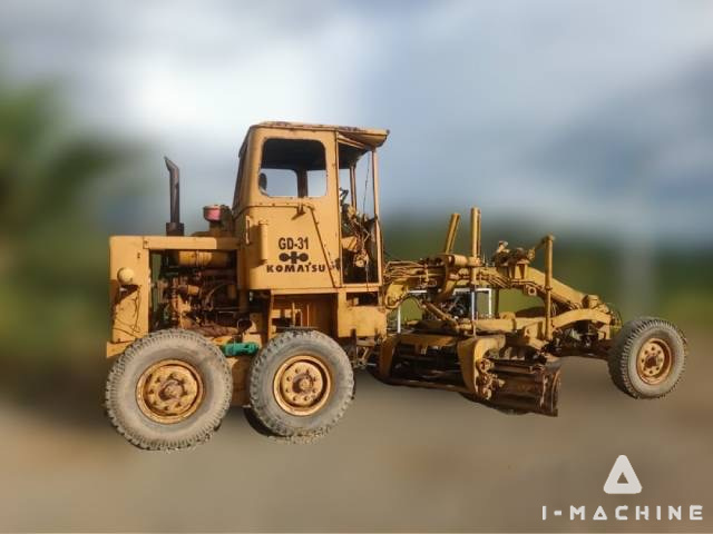 KOMATSU GD31