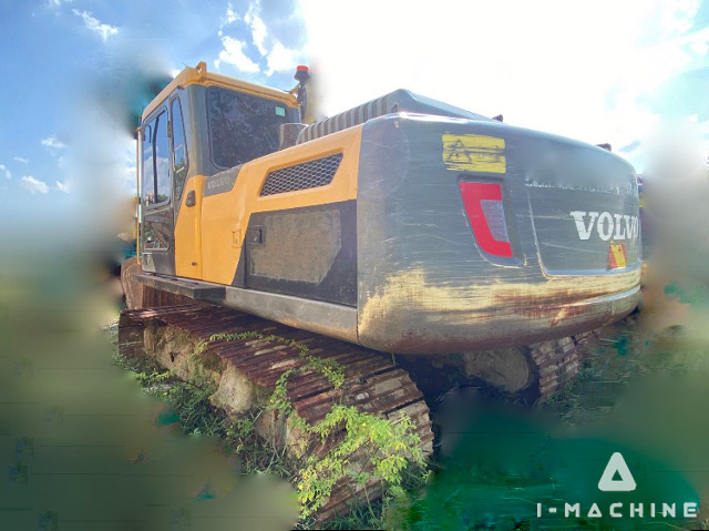 VOLVO EC210D