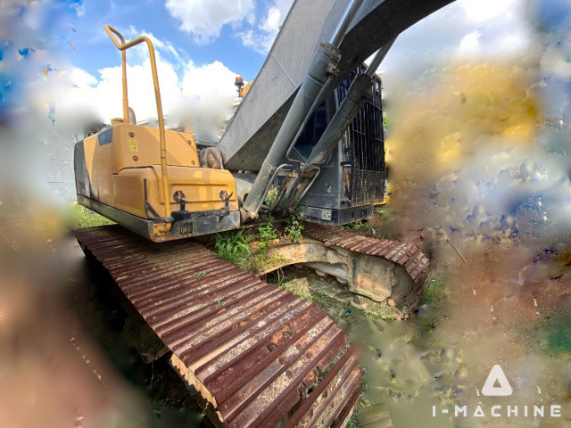 VOLVO EC210D