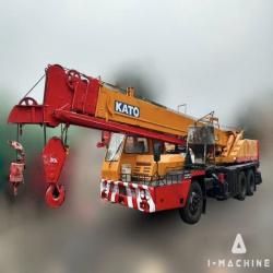 Cranes KATO NK200H-II Mobile Crane MALAYSIA, JOHOR