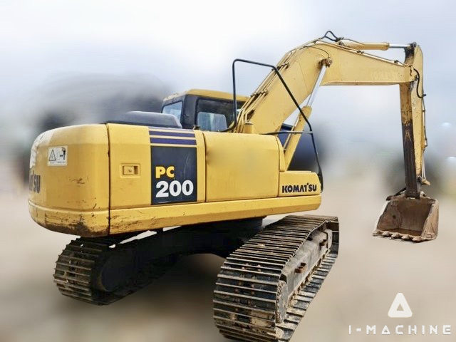 KOMATSU PC200-7