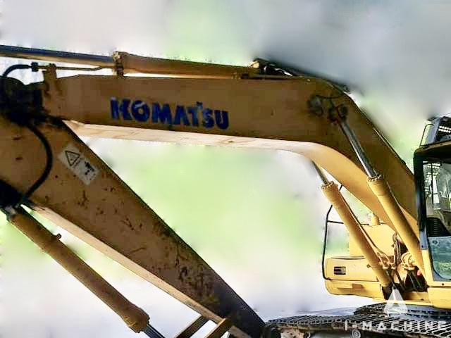 KOMATSU PC200-7