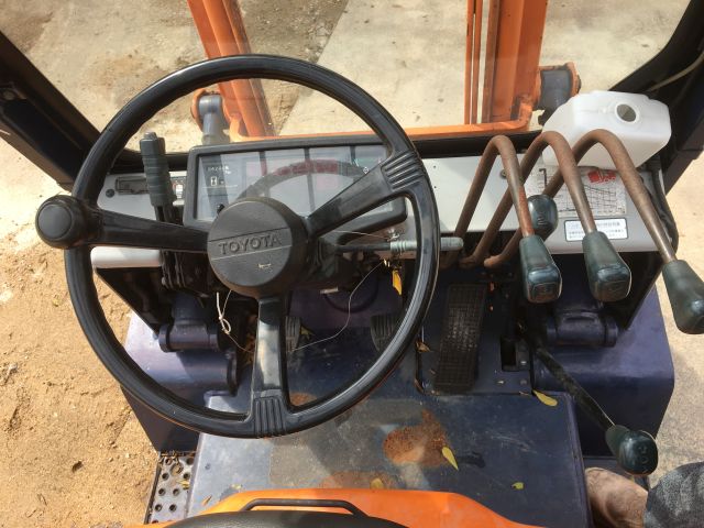 TOYOTA 5FD25