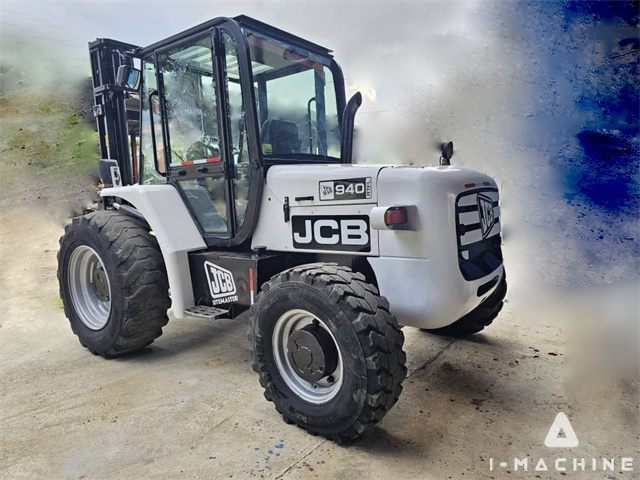 JCB 940