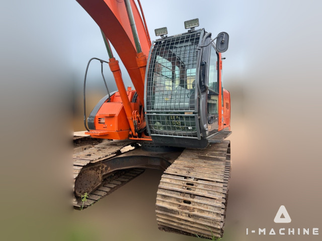 HITACHI ZX225USR