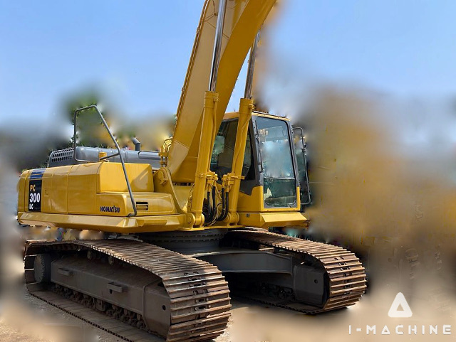 KOMATSU PC300LC-7