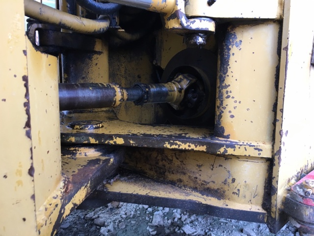 KOMATSU WA320-1