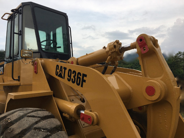 CATERPILLAR 936F