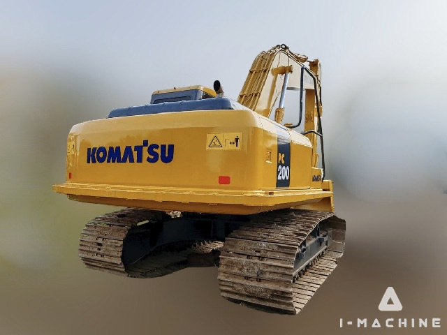 KOMATSU PC200-7