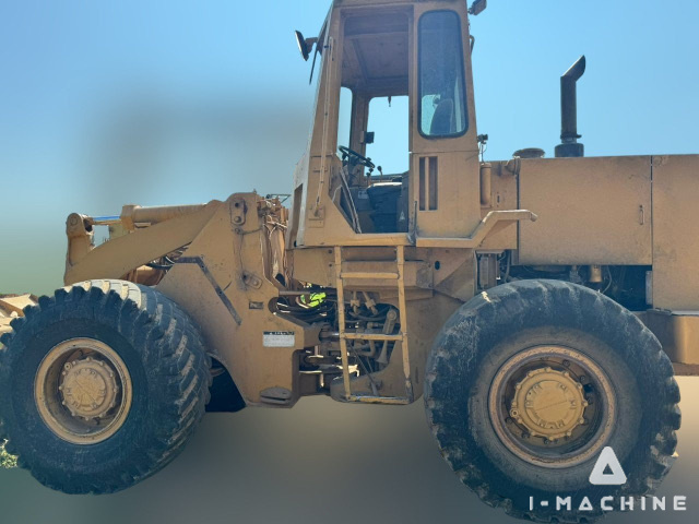 CATERPILLAR 936