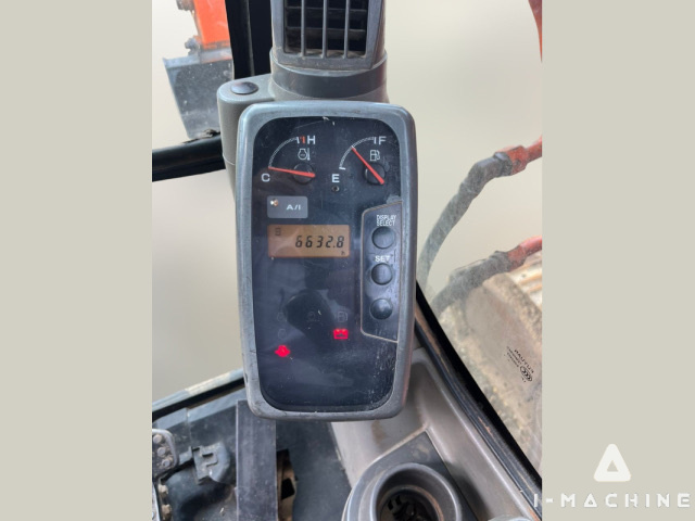 HITACHI ZX70