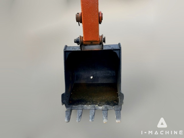 HITACHI ZX70