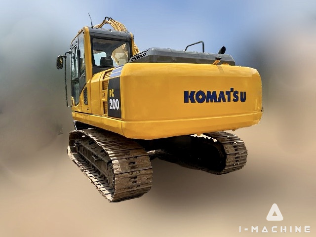 KOMATSU PC200-8MO