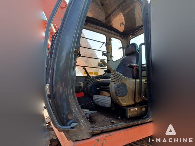 HITACHI EX210-5