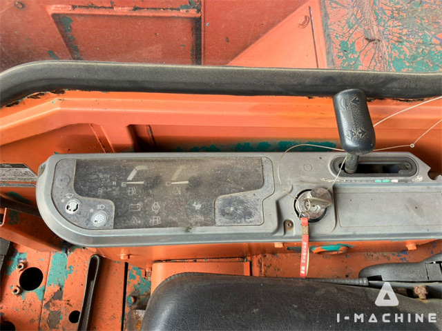 HITACHI EX20UR-2