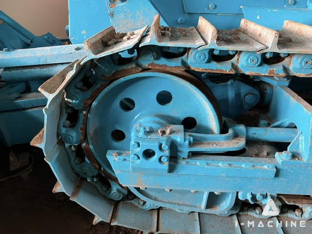 KOMATSU D21A-6