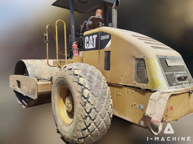 CATERPILLAR CS533