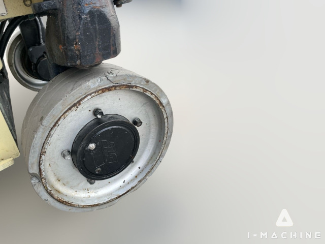 JLG 3246ES