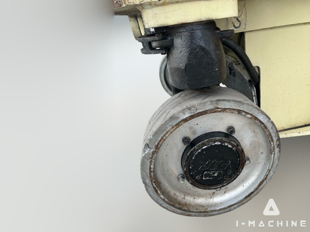 JLG 3246ES