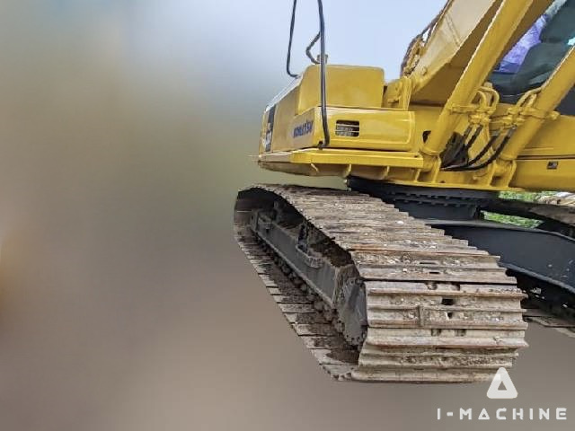KOMATSU PC200-7
