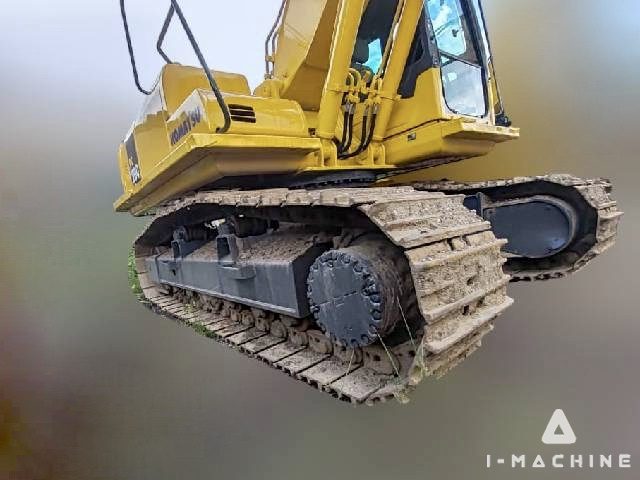 KOMATSU PC200-7