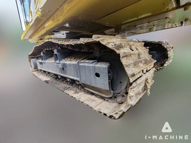 KOMATSU PC200-7