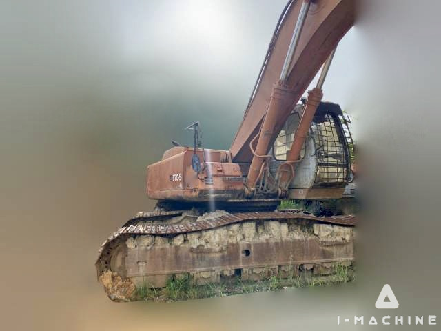 HITACHI EX370-5