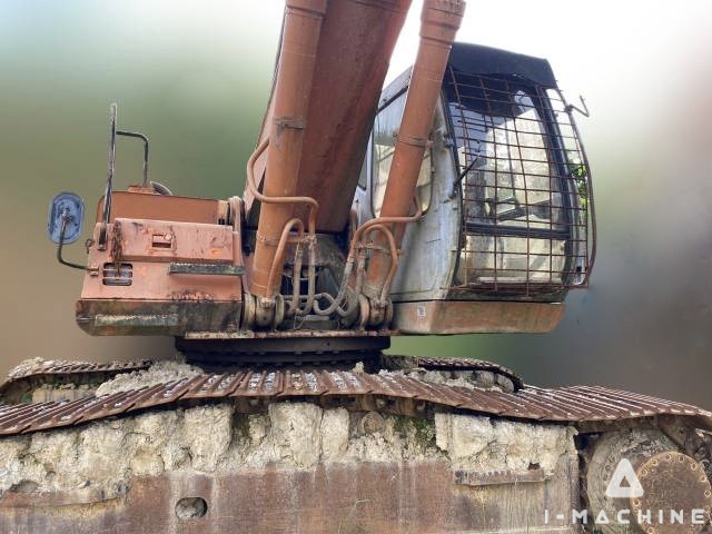HITACHI EX370-5