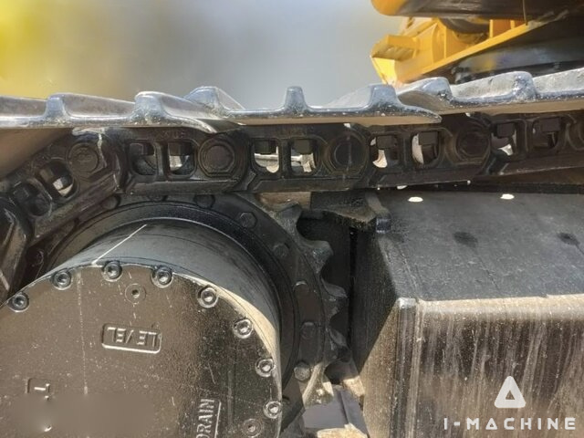 KOMATSU PC200-7