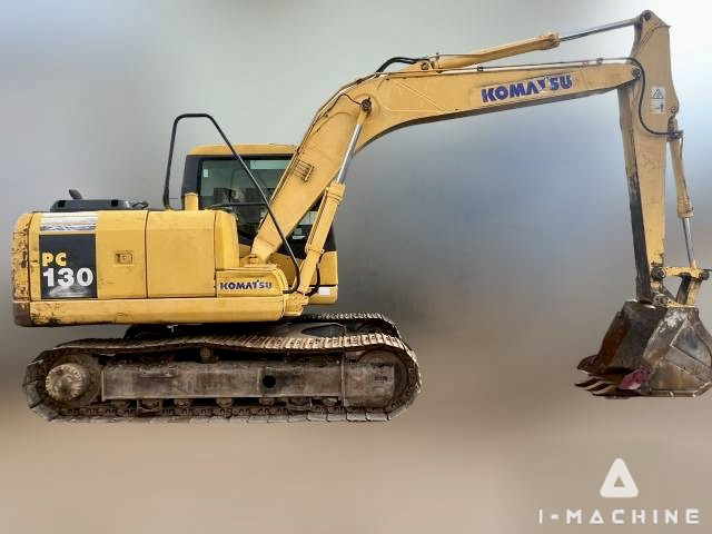 KOMATSU PC130-7