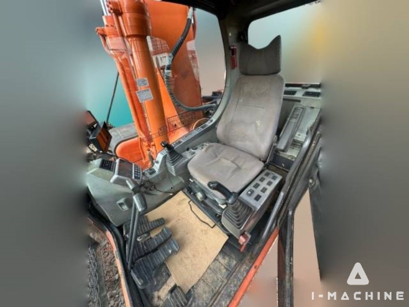DOOSAN DX220A