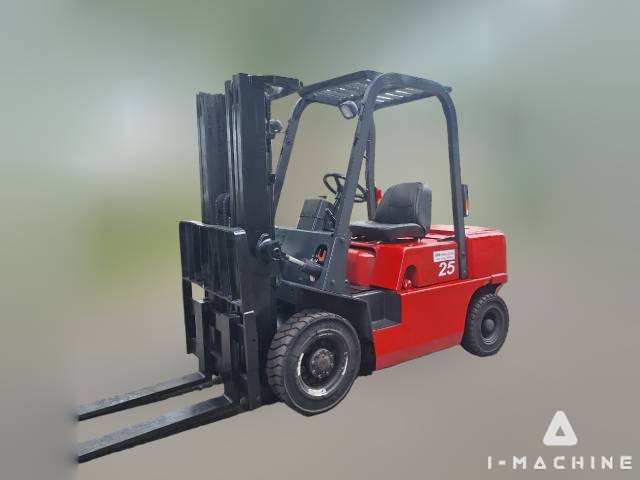 NISSAN J02