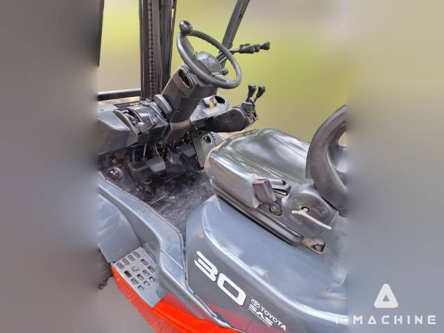 TOYOTA 8FDJ35