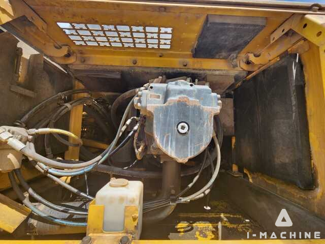 KOMATSU PC450LC-7