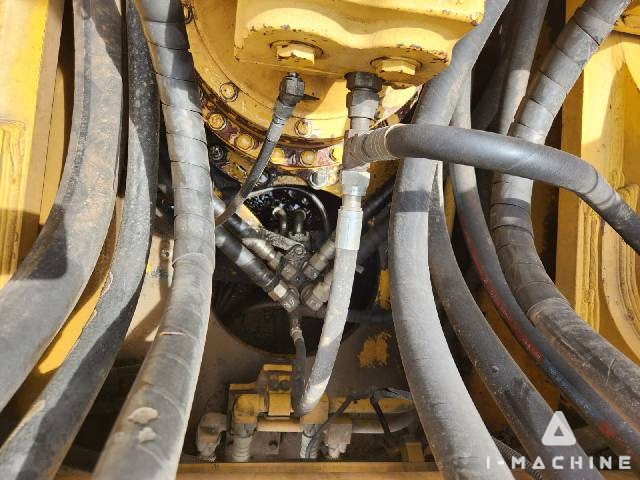 KOMATSU PC450LC-7