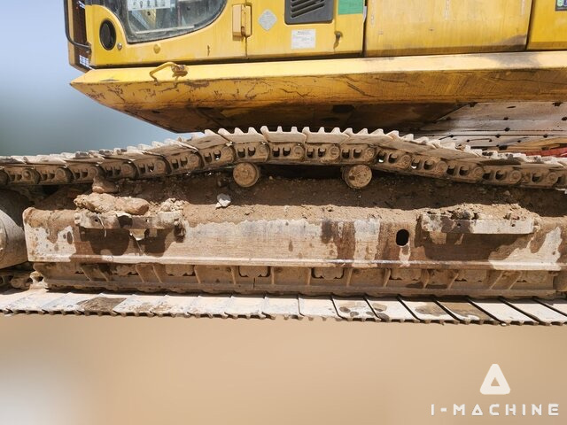 KOMATSU PC450LC-7
