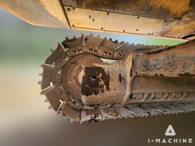 KOMATSU PC450LC-7