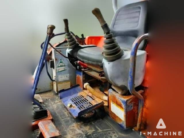 HITACHI EX27U