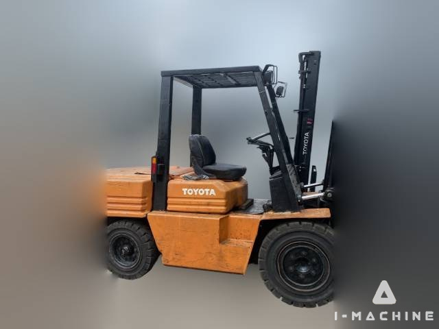 TOYOTA 02-5FD35