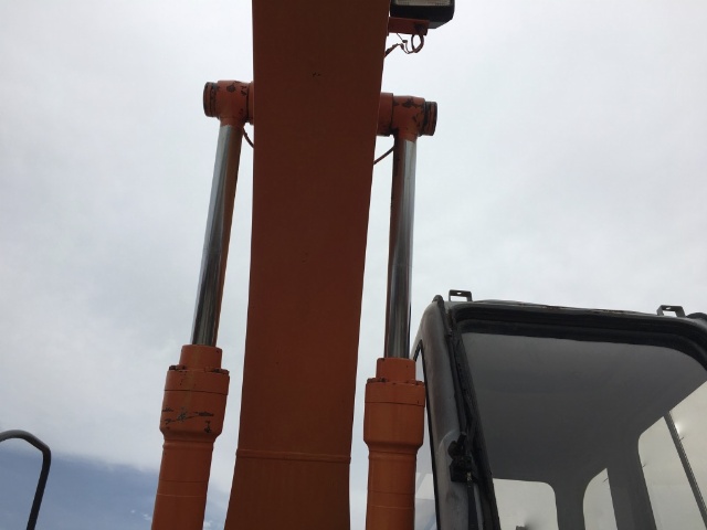 HITACHI EX120-5E