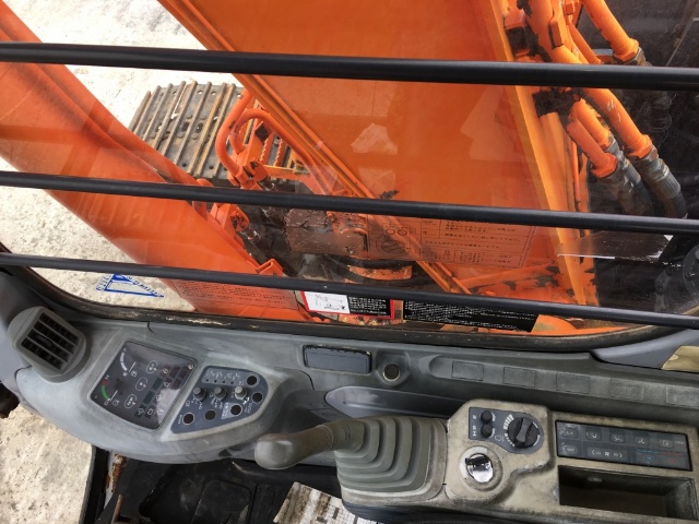 HITACHI EX120-5E