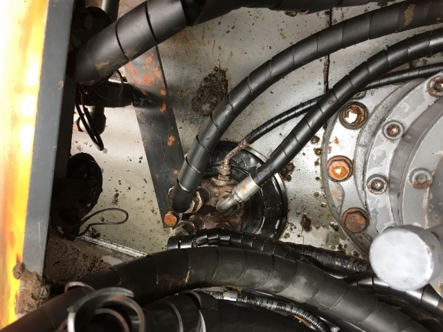 HITACHI EX120-5E