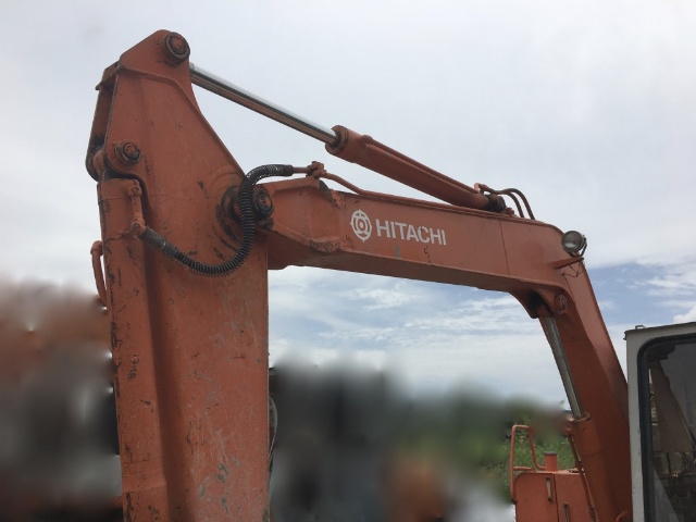 HITACHI EX60G