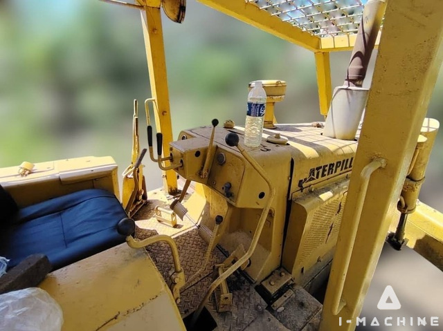 CATERPILLAR D6D