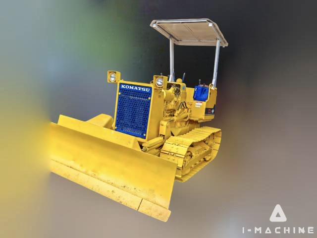 KOMATSU D21A