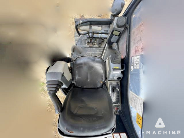 HITACHI ZX30UR