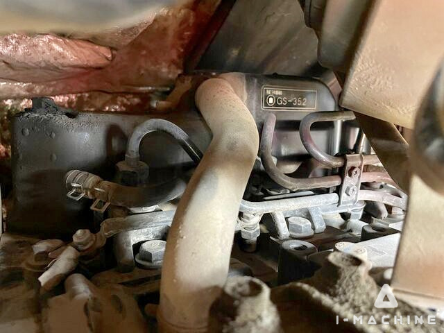 HITACHI ZX30UR