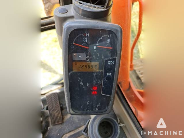 HITACHI ZX60