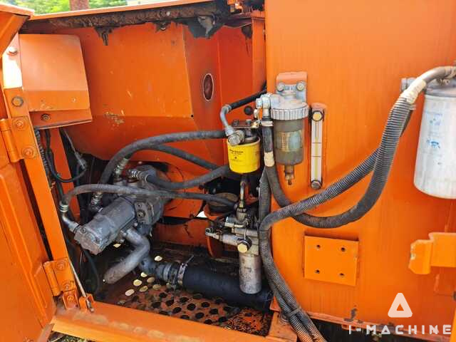 HITACHI ZX60