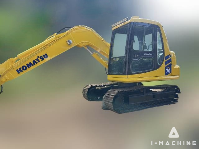 KOMATSU PC70-7